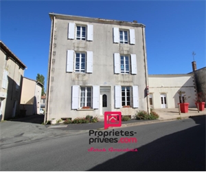 maison à la vente -   85320  MOUTIERS SUR LE LAY, surface 760 m2 vente maison - UBI438954650